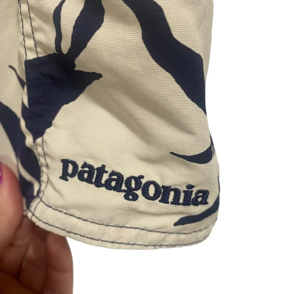 Patagonia Men's Wave Farer Blue‎ White Board Swim Shorts Size 34